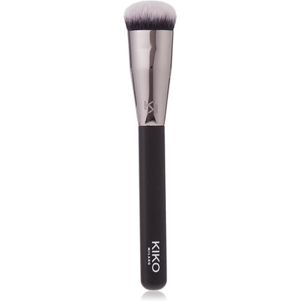 KIKO Milano Face 11 Contouring Brush with Synthetic Fibers for Contouring and Sculpting