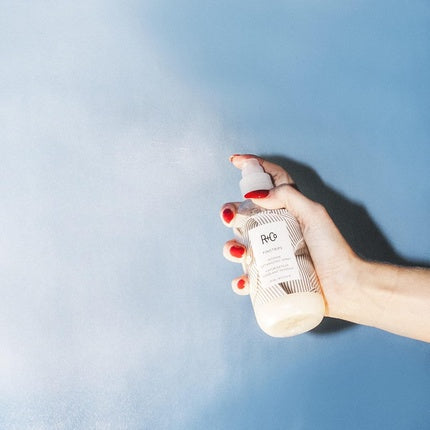 R+Co Pinstripe Intense Detangling Spray 251ml / 8.5oz